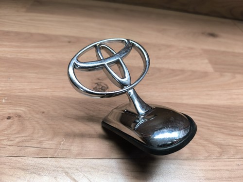 Toyota chrome bonnet metal - chrome,